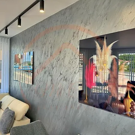 Stylish 1br With Luxe Amenities Apartment Varna