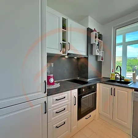 Apartment Stylish 1br With Luxe Amenities *